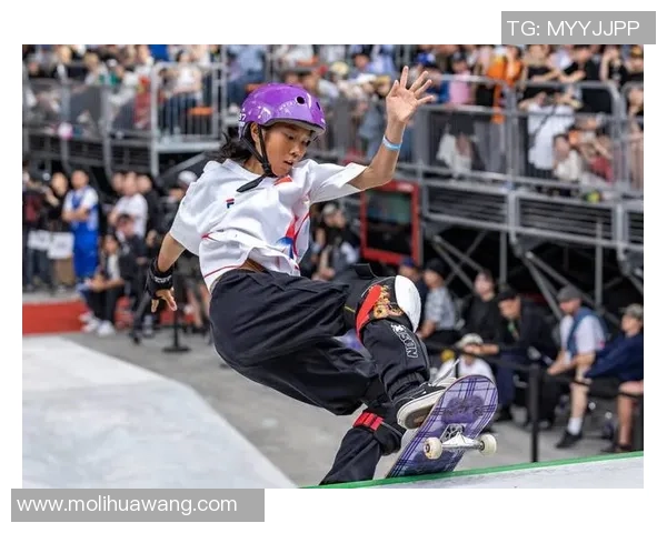 广州滑板队在世界滑板锦标赛中以71分稳居积分榜首位