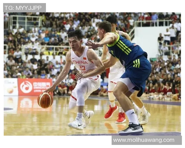 成都篮球队进攻策略分析与得失评估探讨